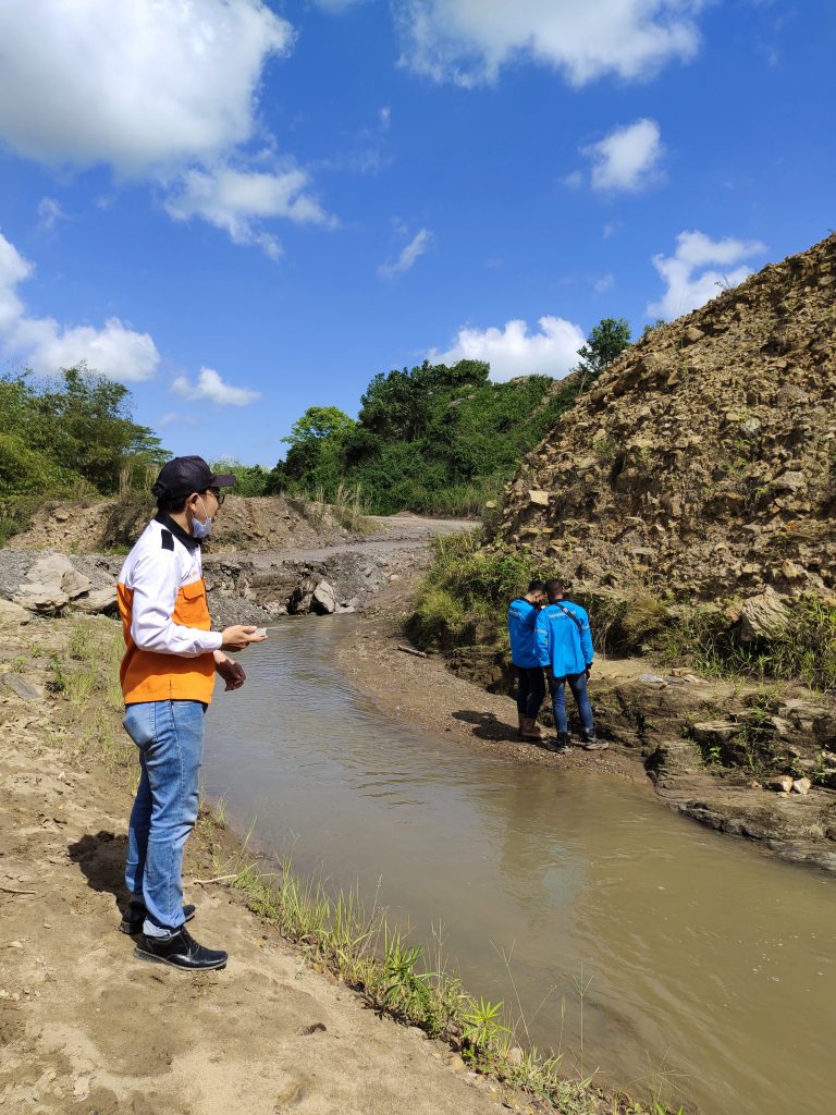 Fieldwork ini dilakukan di Desa Tarungin, Kecamatan Hatungun, Kabupaten Tapin, Kalimantan Selatan
